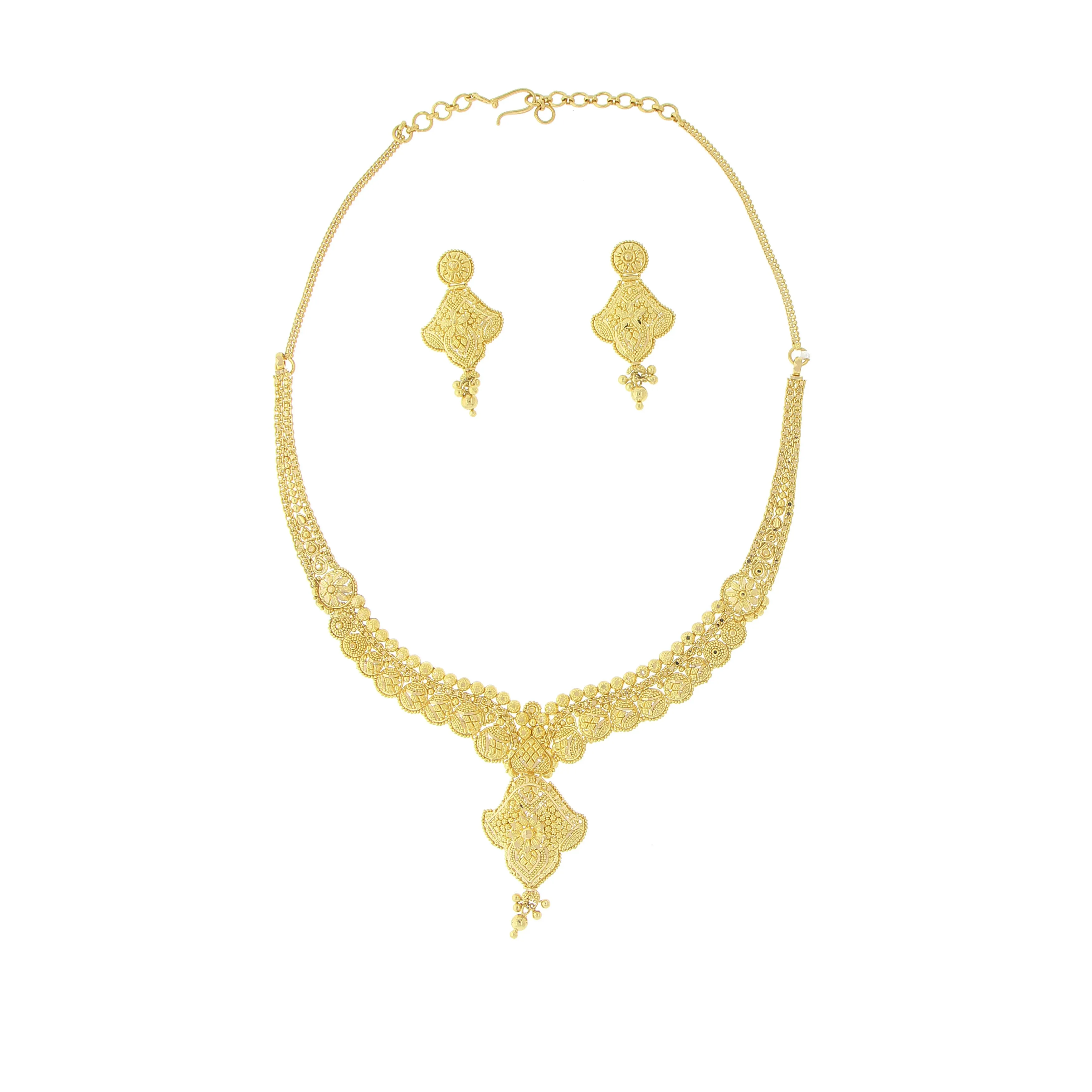 3 PIECE GOLD NECKLACE SET