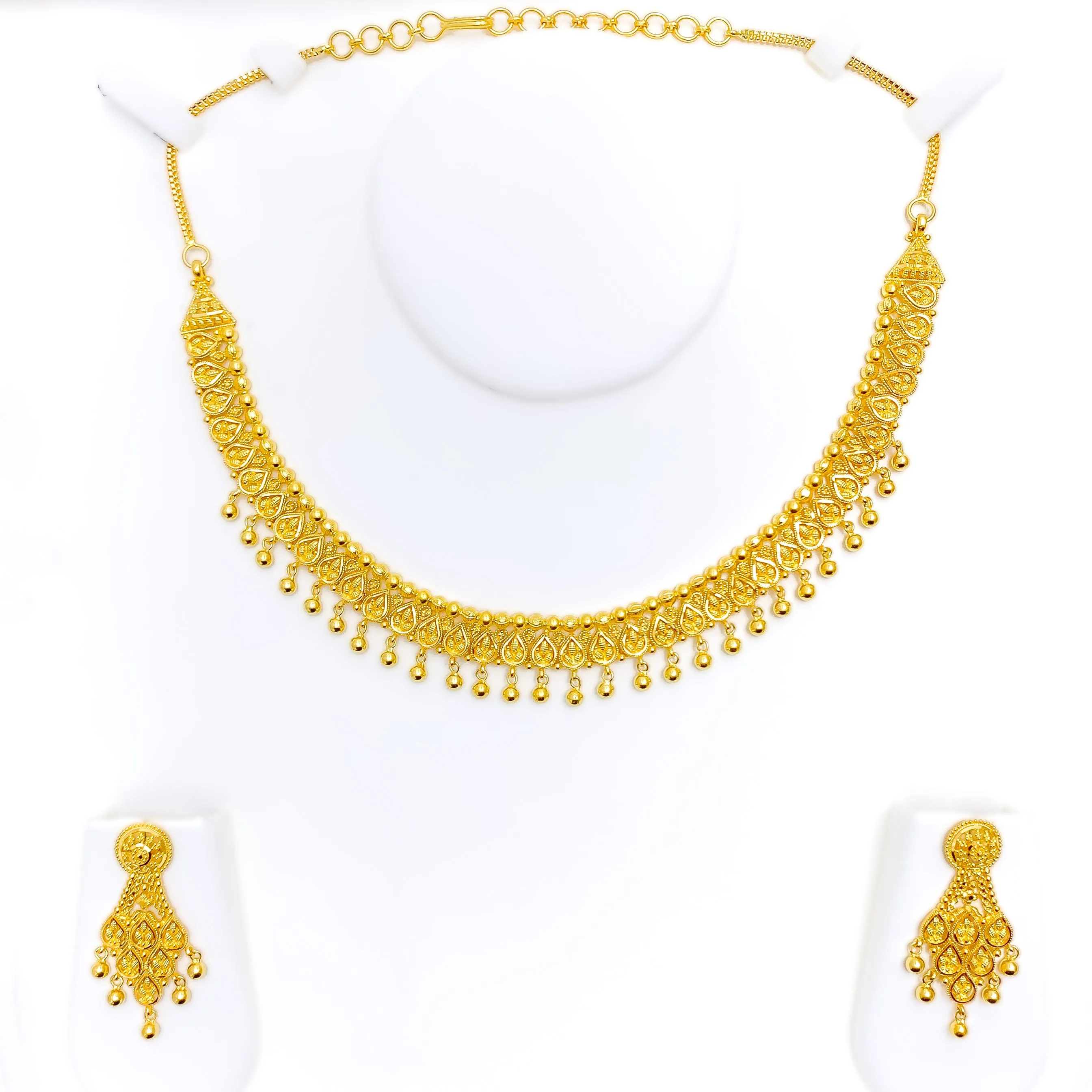 Beautiful Drop leaf 22k Gold Necklace Set