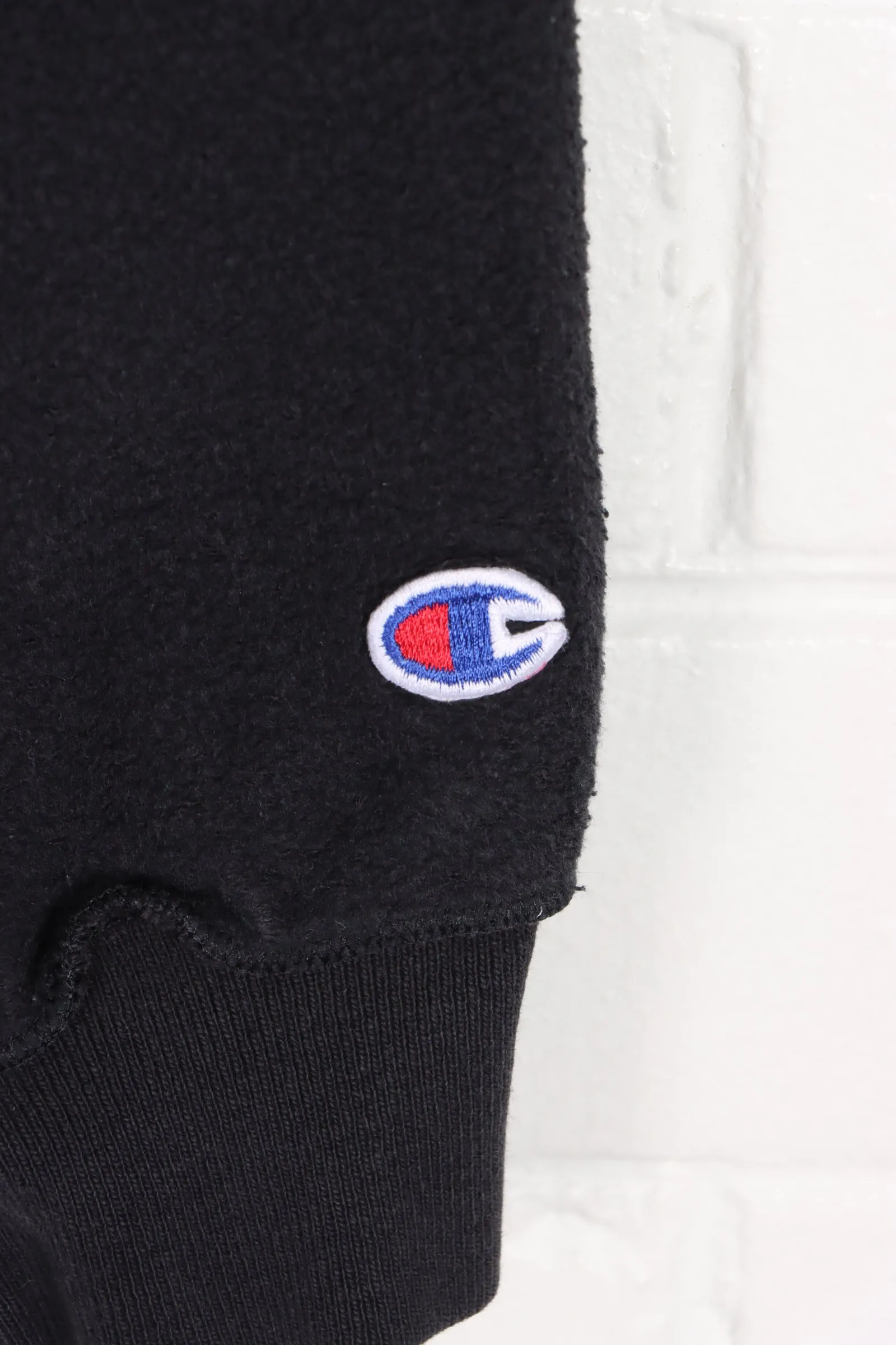 CHAMPION Embroidered Outline Logo Black Sweatshirt (L)