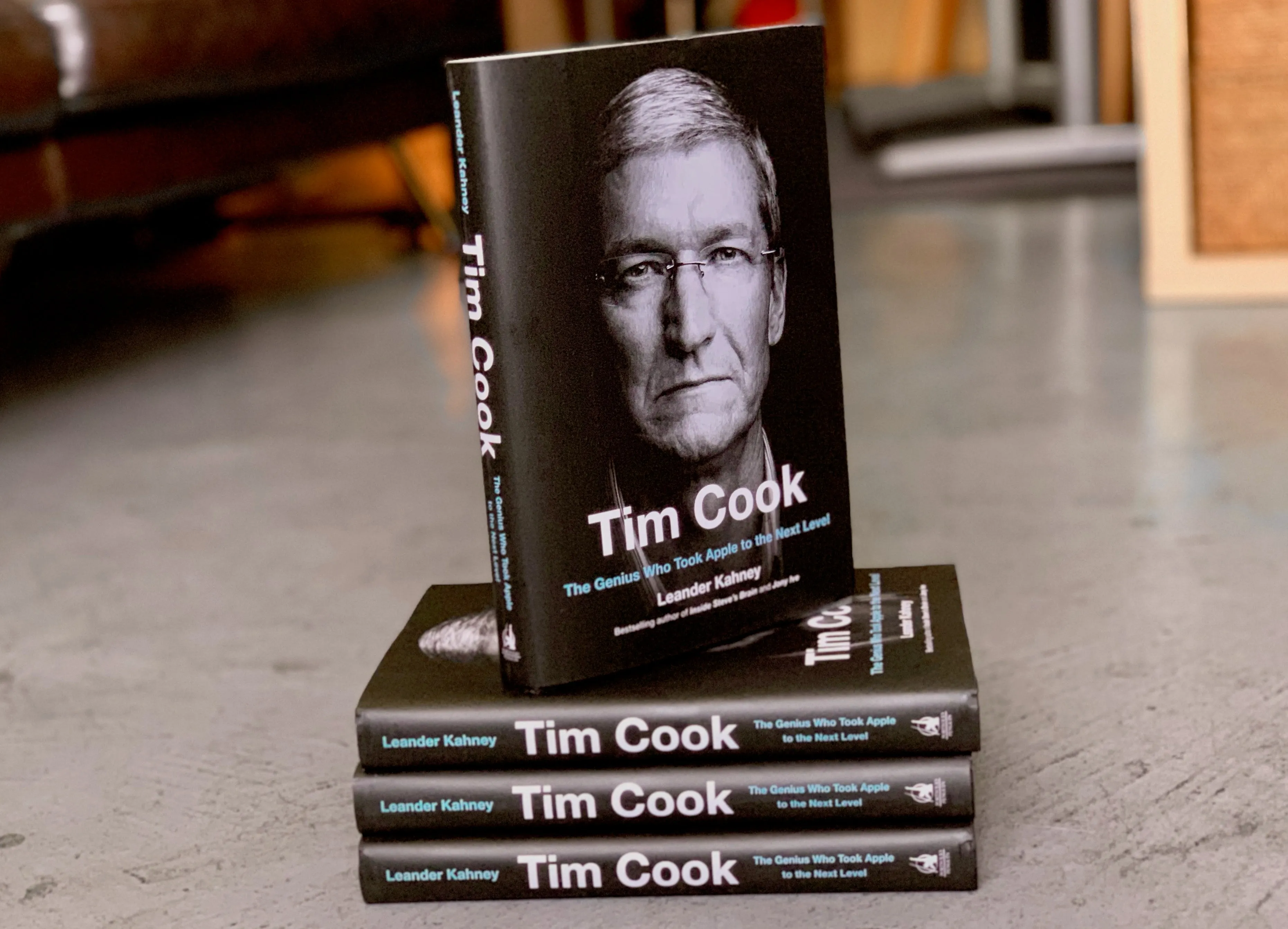 Signed copy of <em>Tim Cook: The Genius Who Took Apple to the Next Level</em>